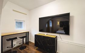 Loving Downtown Studio By Chr Luxury Property
